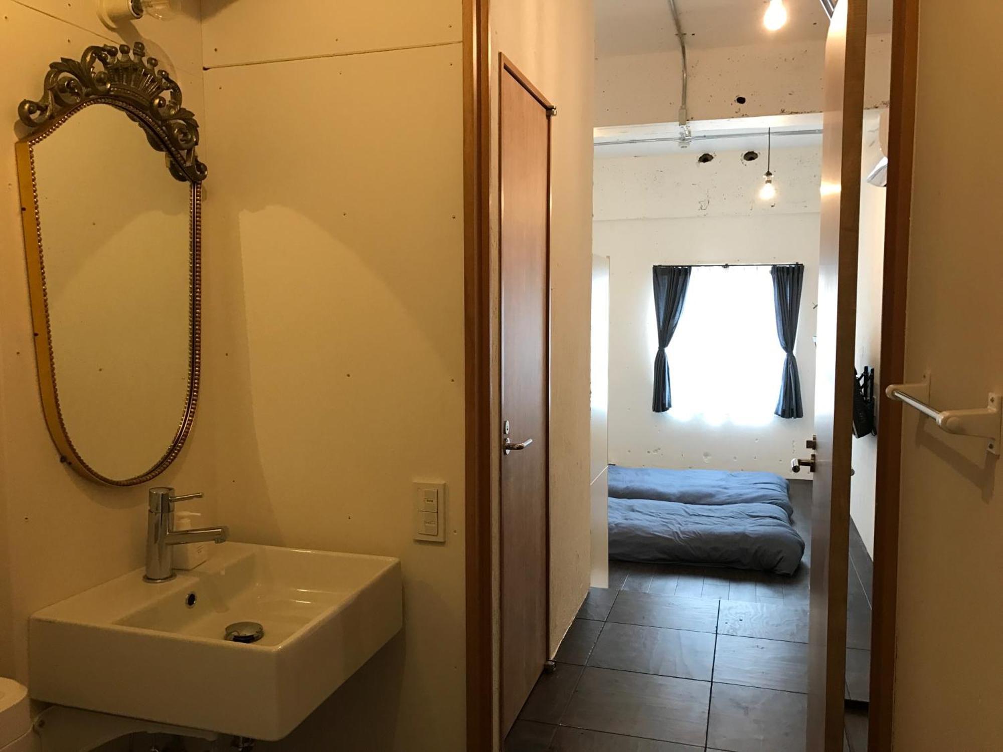 Guest House Golden Mile Hostel أمامي المظهر الخارجي الصورة
