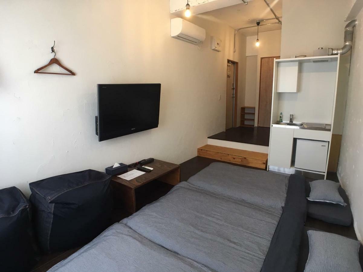 Guest House Golden Mile Hostel أمامي المظهر الخارجي الصورة